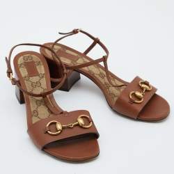 مملوكة مسبقًا Gucci Brown Leather Horsebit T-Strap Block Heel Sandals Size 37.5