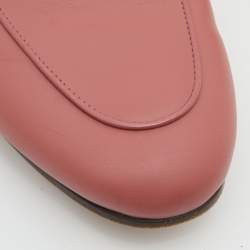 Pre Owned Gucci Pink Leather and Fur Princetown Flat Mules Size 39