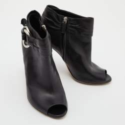 مملوكة مسبقًا Gucci Black Leather Peep Toe Ankle Booties Size 37
