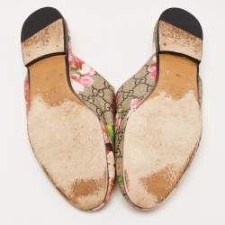 Pre Owned Gucci Beige/Brown GG Supreme Bloom Canvas Princetown Flat Mules Size 38
