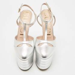 مملوكة مسبقًا Gucci Silver Leather Angel Pumps Size 36