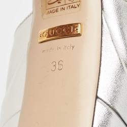 مملوكة مسبقًا Gucci Silver Leather Angel Pumps Size 36