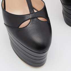 مملوكة مسبقًا Gucci Black Leather Angel Platforms T-Strap Sandals Size 37.5