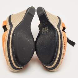 مملوكة مسبقًا Gucci Orange/Black Suede Wedge Espadrille Platform Ankle Wrap Sandals Size 39