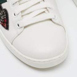 مملوكة مسبقًا Gucci White Leather and Canvas Ace Low Top Sneakers Size 36