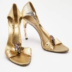 مملوكة مسبقًا Gucci Gold Python Embossed Leather Jeweled Sandals Size 38