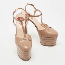 مملوكة مسبقًا Gucci Brown Leather Angel T Strap Platform Pumps Size 37.5