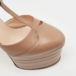 مملوكة مسبقًا Gucci Brown Leather Angel T Strap Platform Pumps Size 37.5