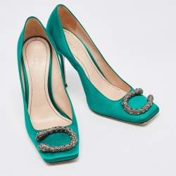 مملوكة مسبقًا Gucci Green Satin Embellished Dionysus Pumps Size 37.5