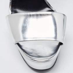 Pre Owned Gucci Silver Patent Leather Platform Ankle Strap Sandals Size 39