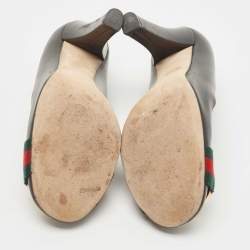 Pre Owned Gucci Black Leather Signature Web Interlocking G Buckle Pumps Size 37