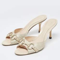 Pre Owned Gucci Cream Leather Hollywood Horsebit Slides Size 38.5
