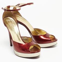 Gucci Red Patent Leather Ankle Strap Sandals Size 38.5