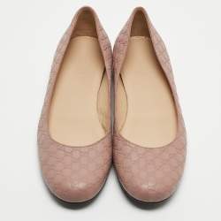 مملوكة مسبقًا Gucci Dusty Pink Microguccissima Leather Ballet Flats Size 37