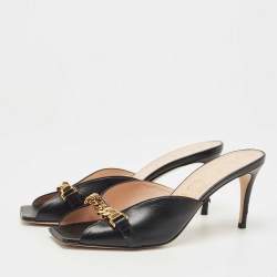 مملوكة مسبقًا Gucci Black Leather Sylvie Chain Slide Sandals Size 39.5