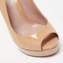 Pre Owned Gucci Beige Patent Leather Peep Toe Platform Slingback Sandals Size 36.5