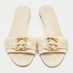 Pre Owned Gucci Cream Leather Interlocking G Flat Slides Size 40.5