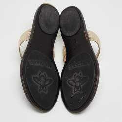 Gucci Gold Foil Leather GG Thong Flats Size 37