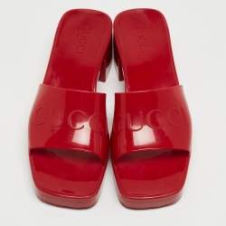 مملوكة مسبقًا Gucci Red Rubber Block Heel Slide Sandals Size 37
