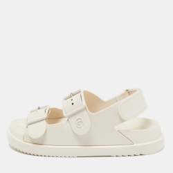 مملوكة مسبقًا Gucci White Rubber Double Buckle Slingback Flat Sandals Size 37