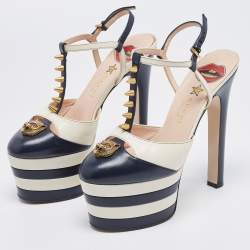 مملوكة مسبقًا Gucci Navy Blue/White Leather Studded Angel Platform Pumps Size 36.5