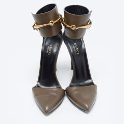مملوكة مسبقًا Gucci Brown Leather Horsebit Ankle Cuff Pumps Size 37.5