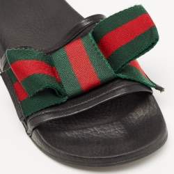 مملوكة مسبقًا Gucci Black Fabric And Leather Web Detail Bow Slide Sandals Size 36