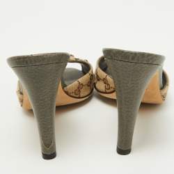 Gucci Grey/Beige Canvas and Leather Slide Sandals Size 39
