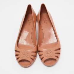 Pre Owned Gucci Peach Rubber Marola Wedge Pumps Size 38