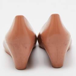 Pre Owned Gucci Peach Rubber Marola Wedge Pumps Size 38