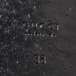 مملوكة مسبقًا Gucci Neon Pink Leather GG Marmont Thong Flats Size 38