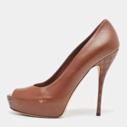 مملوكة مسبقًا Gucci Brown Leather Platform Peep Toe Pumps Size 38.5