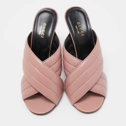 مملوكة مسبقًا Gucci Pink Quilted Leather Webby Slide Sandals Size 38.5