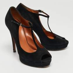 Pre Owned Gucci Black Suede Betty T-Strap Pumps Size 39.5