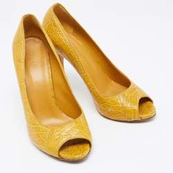 Pre Owned Gucci Yellow Crocodile  Peep Toe Pumps Size 39.5