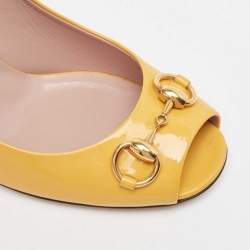Pre Owned Gucci Yellow Patent Leather Horsebit Peep Toe Pumps Size 38