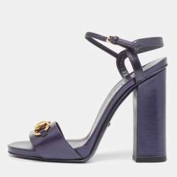 مملوكة مسبقًا Gucci Metallic Navy Blue Leather Horsebit Ankle Strap Sandals Size 38