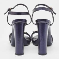 مملوكة مسبقًا Gucci Metallic Navy Blue Leather Horsebit Ankle Strap Sandals Size 38