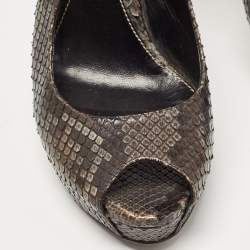 Gucci Two Tone Python Sofia Peep Toe Slingback Pumps Size 40.5