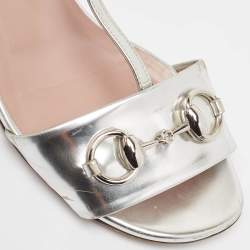 Pre Owned Gucci Silver Metallic Leather Horsebit Detail T-Strap Sandals Size 36
