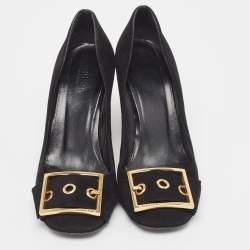 مملوكة مسبقًا Gucci Black Suede Buckle Detail Block Pumps Size 38