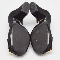 مملوكة مسبقًا Gucci Black Suede Buckle Detail Block Pumps Size 38
