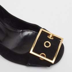 مملوكة مسبقًا Gucci Black Suede Buckle Detail Block Pumps Size 38