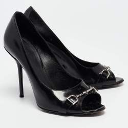 مملوكة مسبقًا Gucci Black Patent Peep Toe Pumps Size 38
