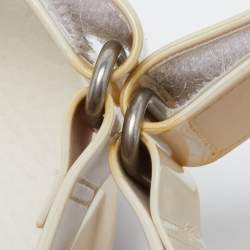Pre Owned Gucci Cream Rubber Isla Flat Sandals Size 38
