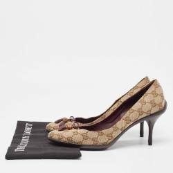 مملوكة مسبقًا Gucci Beige/Brown GG Crystal Canvas Web Bow Pumps Size 40