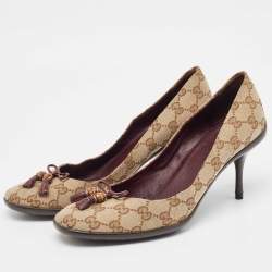 مملوكة مسبقًا Gucci Beige/Brown GG Crystal Canvas Web Bow Pumps Size 40