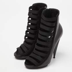 مملوكة مسبقًا Gucci Black Leather Cut Out Ankle Booties Size 40