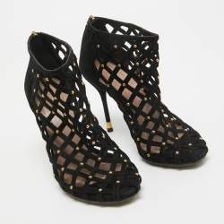 Pre Owned Gucci Black Suede Cut Out Studded Ankle Booties Size 35.5