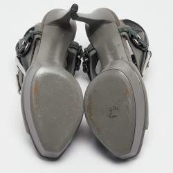 مملوكة مسبقًا Gucci Grey Leather Ankle Strap Platform Sandals Size 40